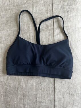 Lululemon Flow Y Bra Nulu Light Support, A–C Cups
